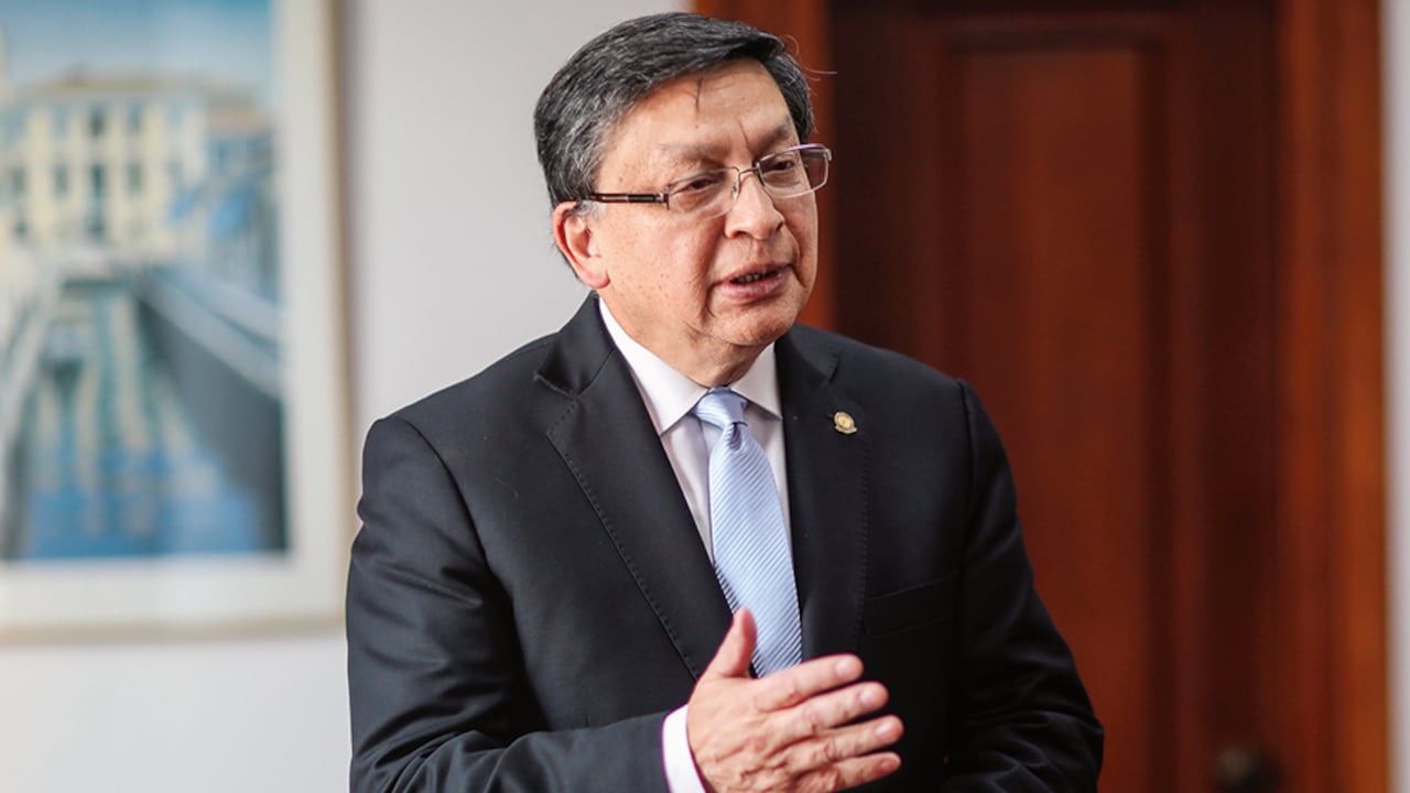 Jorge Enrique Ibáñez, presidente de la Corte Constitucional, se declaró impedido
para estudiar la emergencia económica